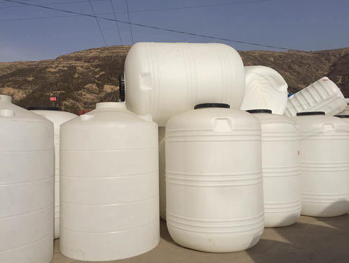 圆形麦积塑料大桶